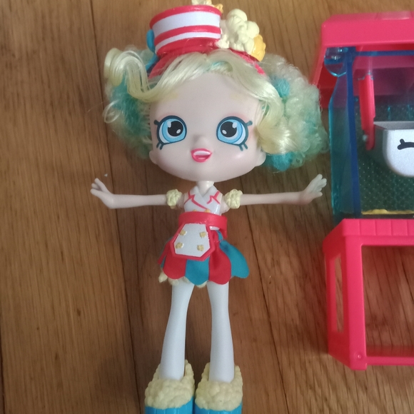 Shopkins Popette's Popcorn Stop - Picture 2 of 4